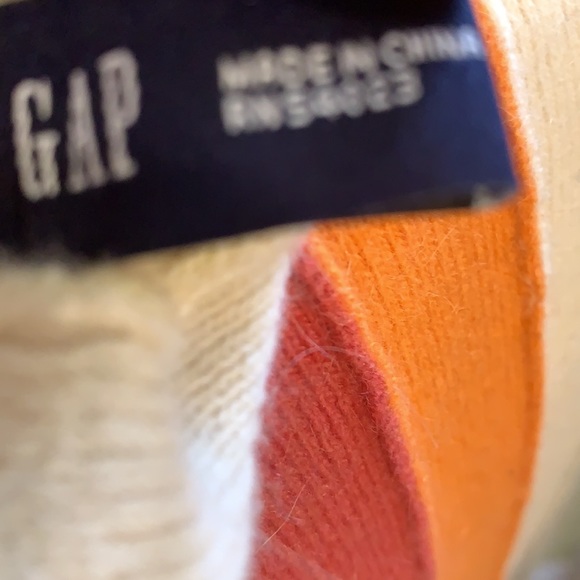 Scarf - Picture 3 of 4